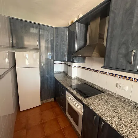 Precioso Con Vistas Al Mar Y Piscina En *